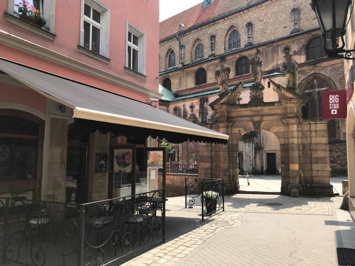 Willa Przy Czarnej Bramie Клодзько Екстер'єр фото